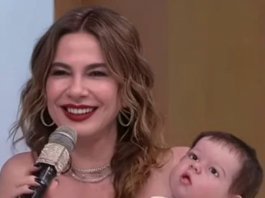 Luciana Gimenez promove parto de bebê reborn em programa. (Foto: Reprodução)