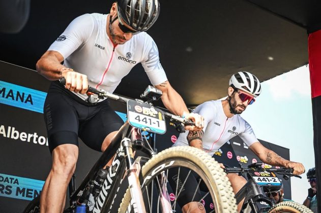 O apresentador, Rodrigo Hilbert, passou por um susto na África do Sul para disputar e fazer uma reportagem na Cape Epic, maratona de mountain bike na Cidade do Cabo (Foto: Instagram)