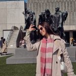 Voltando ao quarto do hotel, após passar o dia passeando (Foto: Instagram)