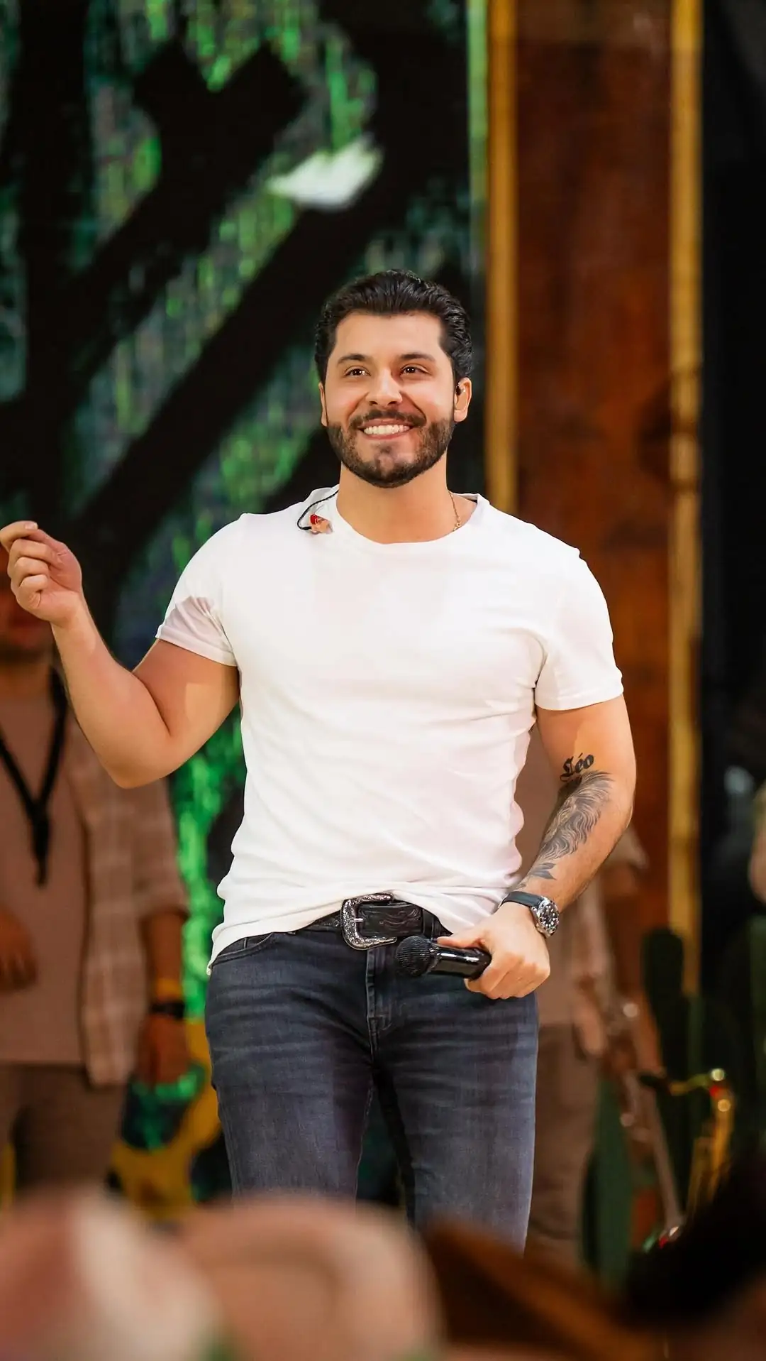 "Diabetes é uma doença que todos os dias a gente mata um leão, sabe? A gente convive diariamente com a dificuldade de estar controlando a glicemia dele. Mas a gente faz isso da melhor maneira", disse Murilo Huff. (Foto: Instagram)