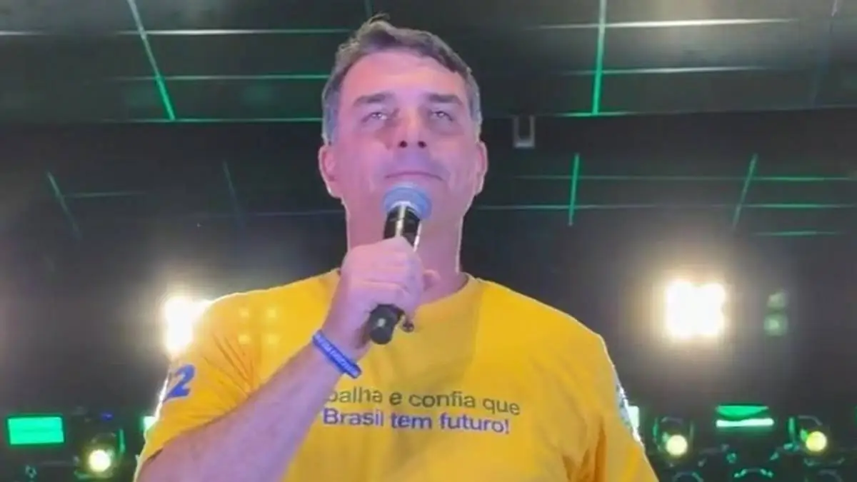 Centrão nega apoio imediato a Flávio Bolsonaro no primeiro turno (Foto: Instagram)
