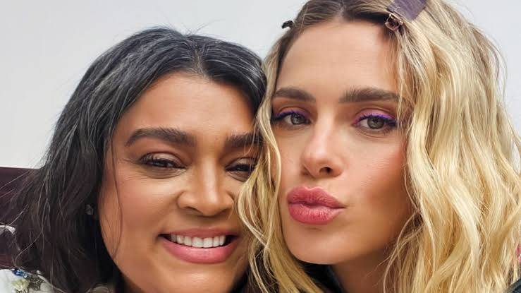 Carolina Dieckmmann contou que o marido, Tiago Worcman, foi quem primeiro percebeu que o quadro era delicado. "Ele falou: ‘Eu acho que a Preta não vai chegar no dia do aniversário dela’. Eu disse: ‘Como assim? Eu falei com ela no FaceTime, vai dar, a gente vai passar o aniversário com ela’", disse. (Foto: Instagram)