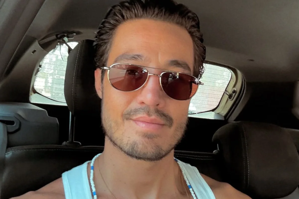 Tiago Iorc explica pausa em sua carreira: “Bebia muito e não dormia”