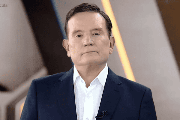 TV Globo nega interesse em contratar Roberto Cabrini para o elenco