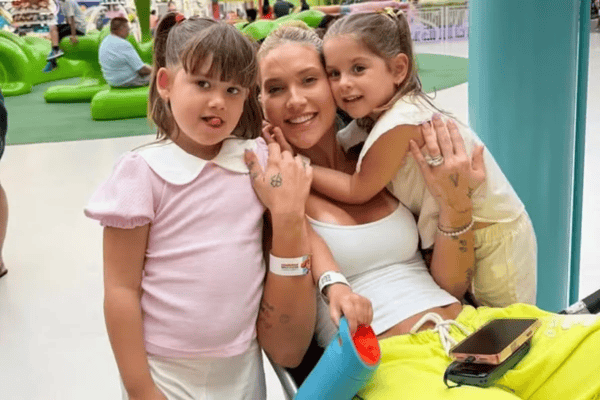 Virginia Fonseca explica cirurgia das filhas Maria Alice e Maria Flor