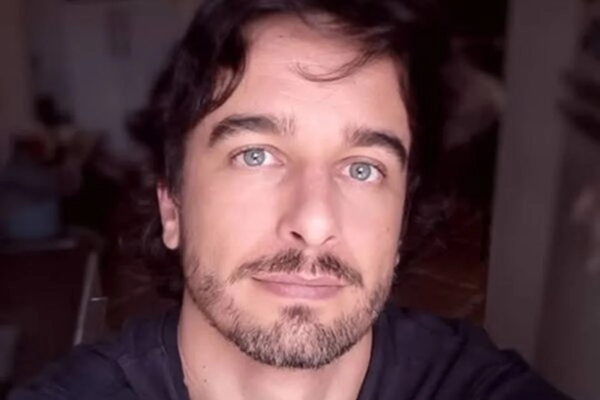 Marco Furlan foi preso por engano ao confundir vítima com namorada, diz ator