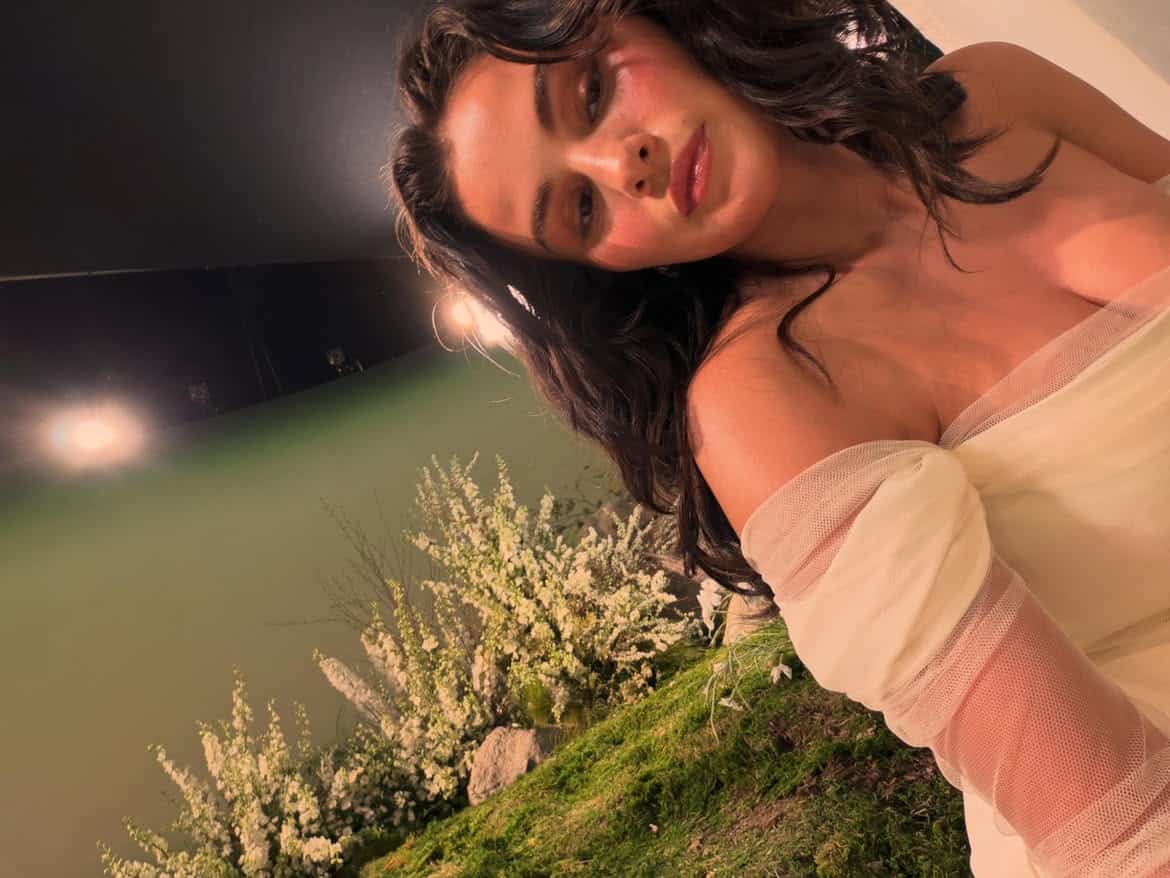 As empresas Wondermind SRS 44 LLC e Bespoke Wondermind LLC afirmam que tomaram a decisão de investir mais de US$ 1 milhão com base, entre outros fatores, nas aparições públicas de Selena Gomez em programas de televisão e entrevistas onde ela falava sobre o empreendimento. (Foto: Instagram)
