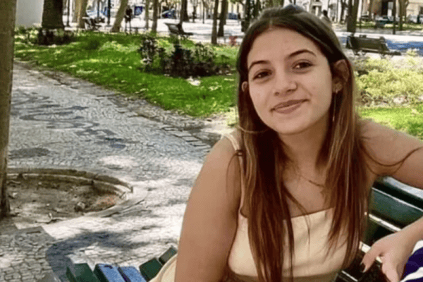 Aos 20 anos, brasileira conquista título de bilionária mais jovem do mundo