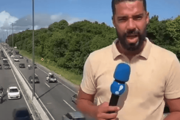 Repórter flagra acidente de trânsito ao vivo enquanto gravava reportagem