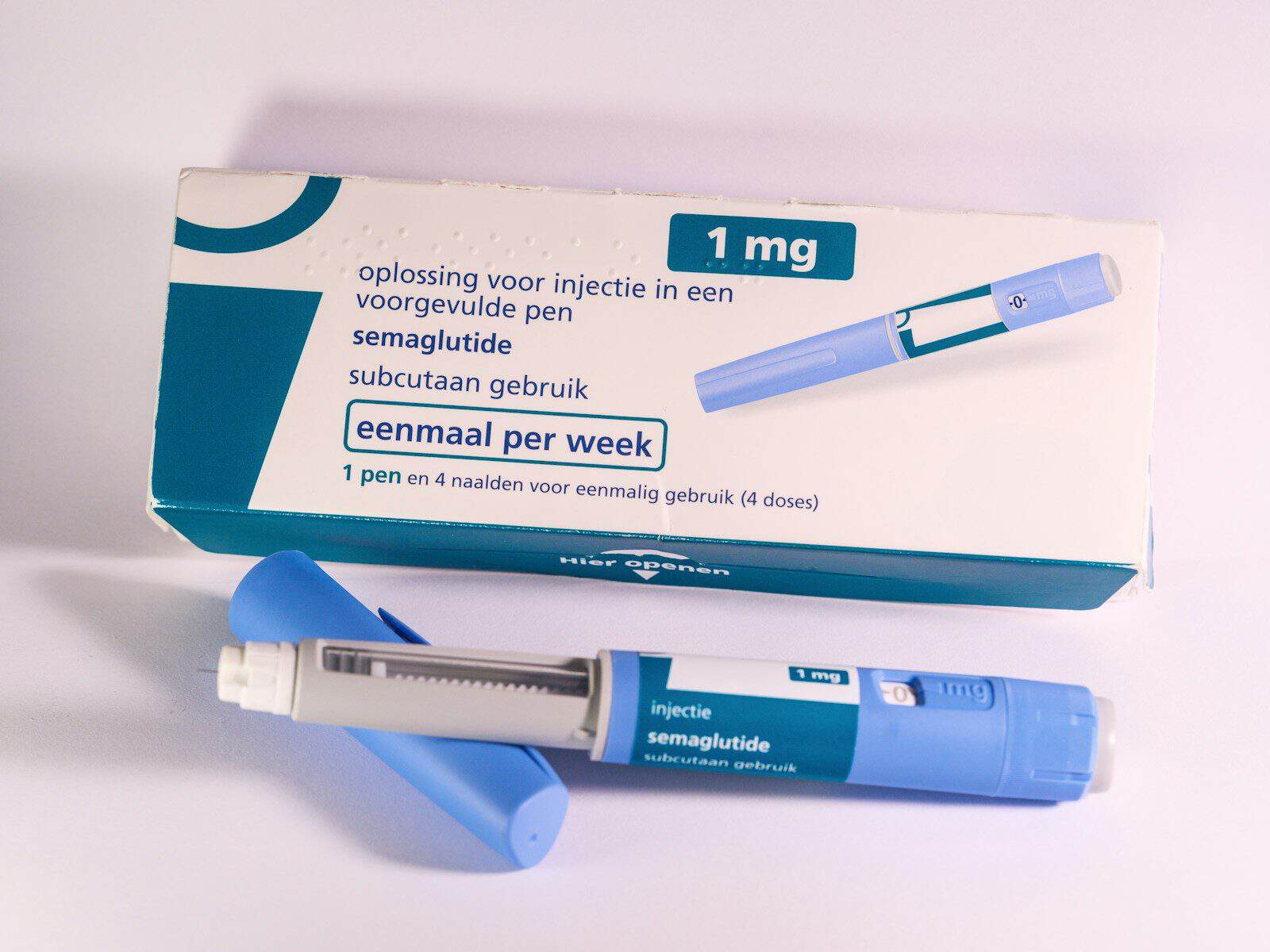 Medicine box and injection pens for medical use