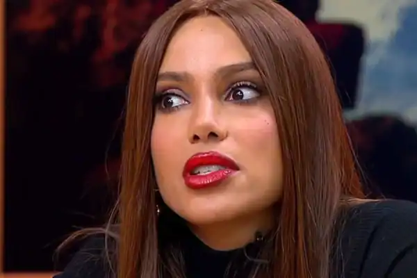 Anitta revela medo de ‘sair do armário’ por risco de perder trabalhos