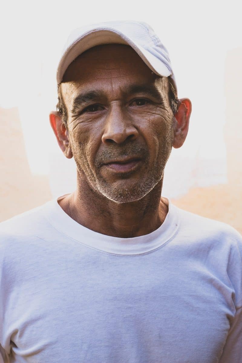 Hábitos de vida e doenças crônicas podem influenciar o desenvolvimento da síndrome. (Créditos: Unsplash Abstral Official)