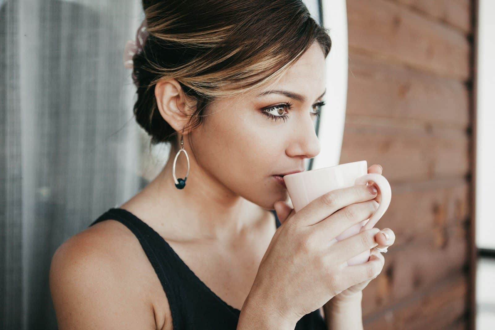 Estudo analisou hábitos comuns relacionados ao consumo de café. (Créditos: Unsplash / Candice Picard)