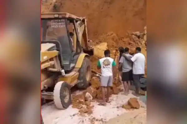 Pai, filho e tio morrem soterrados após deslizamento em obra interditada