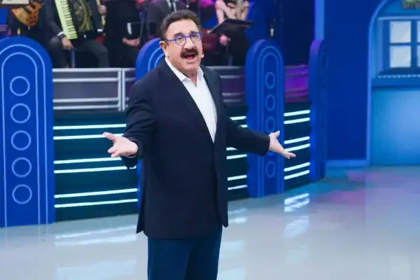 Presidente de associação LGBTQIAPN+ aciona Ratinho pela quarta vez após comentário sobre cantor