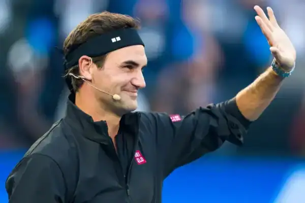 Roger Federer deixa lista de bilionários da Forbes após queda de 19% nas ações da On Holding