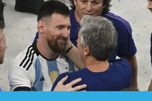 Messi divulga carta de despedida ao pai e confessa: ‘Não sei o que fazer sem você’