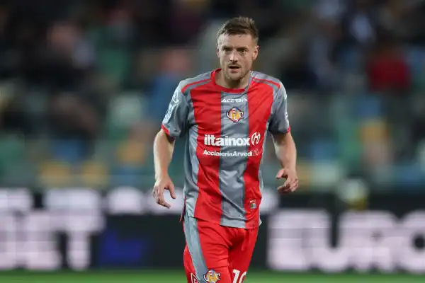 São Paulo avalia contratação de Jamie Vardy, atacante inglês de 39 anos, livre após saída da Itália