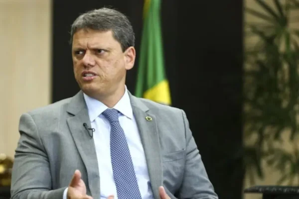 Tarcísio de Freitas relembra vitória na abertura da campanha e ressalta que Osasco precisa de mais atenção