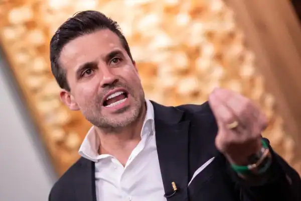 Pablo Marçal afirma erro em declaração de R$ 7,4 bi e pede retificação ao TSE