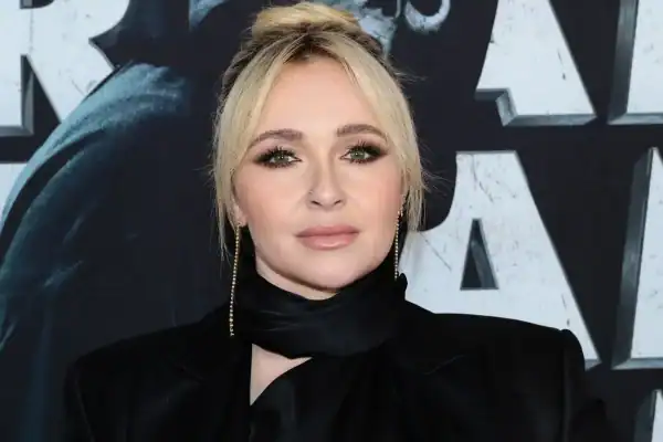Gravação de emergência revela detalhe sobre morte de Hayden Panettiere