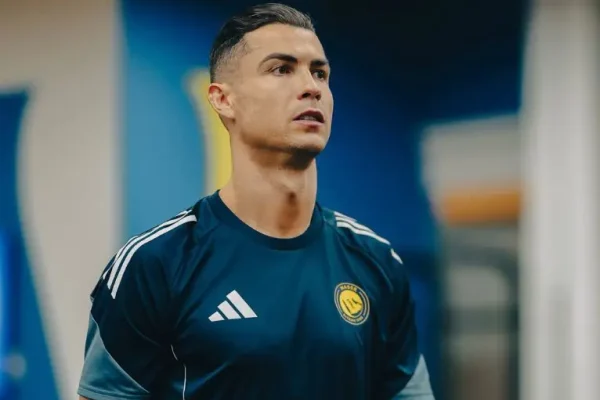 Cristiano Ronaldo planeja aposentadoria e indica data para encerrar carreira