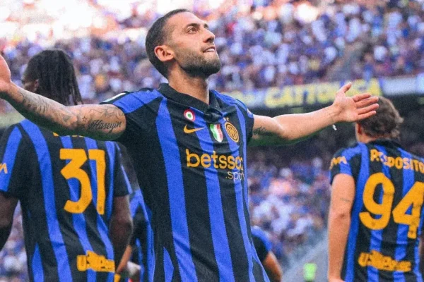 Inter de Milão estreia na defesa do título italiano com goleada de 4 a 1 sobre o Monza
