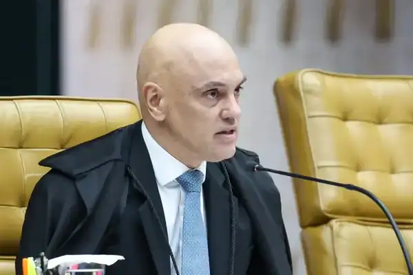 Moraes afirma que modelo eleitoral brasileiro está falido e defende migração para voto distrital misto