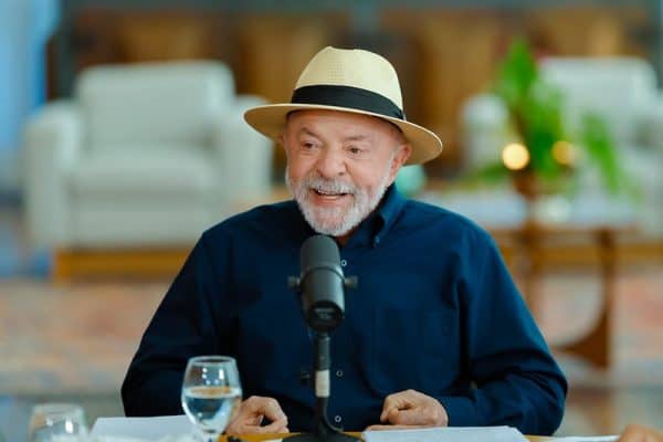 Lista de artistas que apoiam Lula movimenta a internet e gera reações divididas