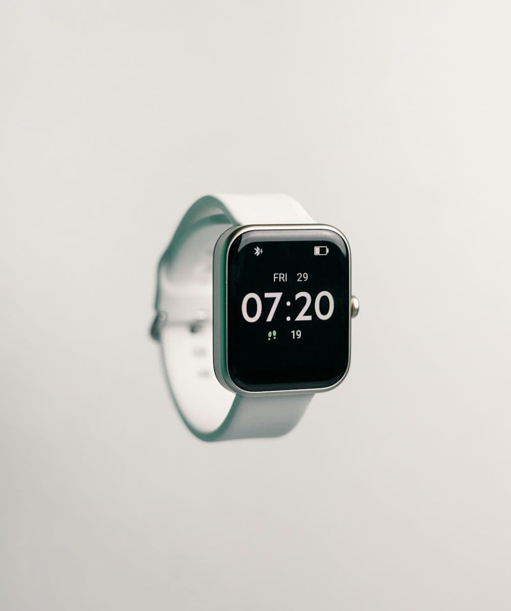 Relógios inteligentes podem registrar diferentes informações sobre atividades do usuário. (Créditos: Unsplash / pratik prasad)