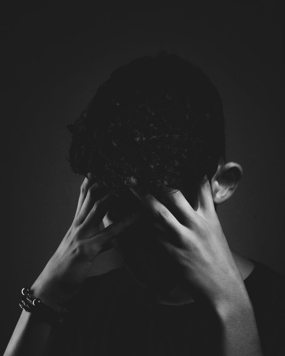 O sono aparece entre os principais cuidados relacionados ao equilíbrio emocional (Créditos: Unsplash / Luiz Rogério Nunes)