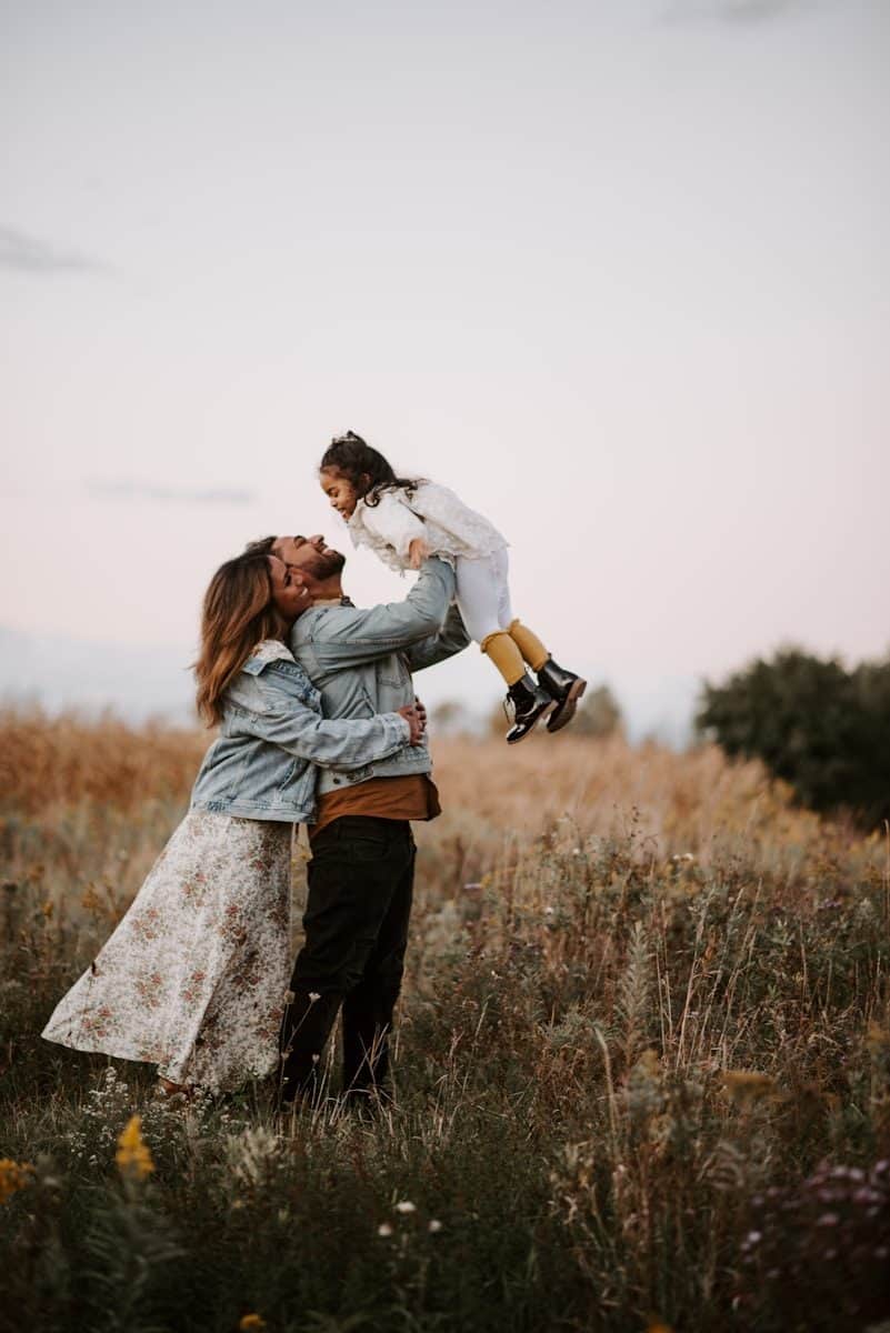 A lista reúne famílias que atuam em diferentes setores da economia. (Créditos: Unsplash / Hana El Zohiry)
