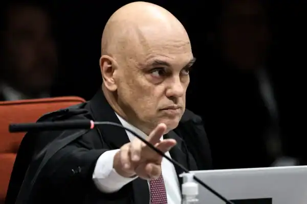 Família de Alexandre de Moraes perde ação por difamação contra senador