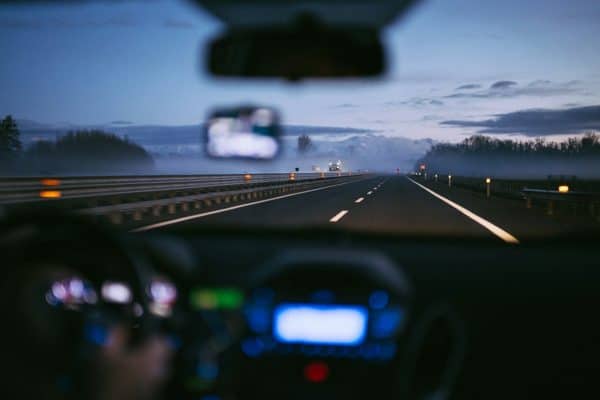 Psicóloga faz alerta para motoristas e revela o comportamento que pode causar conflitos no trânsito