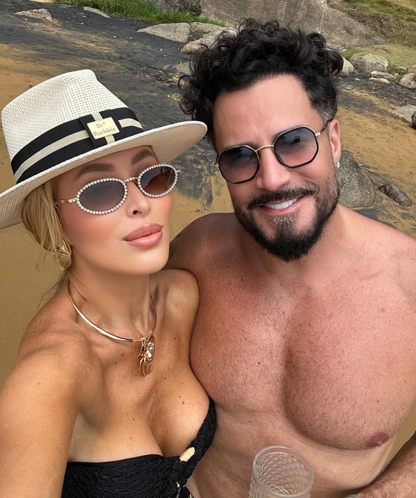 Defesa de Latino quebra o silêncio sobre graves acusações de ex-noiva (Foto: Instagram)