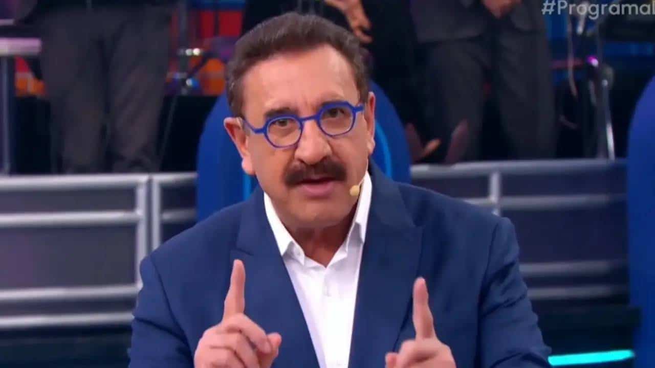 Ratinho quebra o silêncio sobre denúncia de homofobia e dispara: "Bobagem" (Foto: SBT)