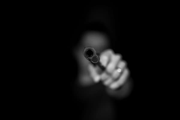 Projetos no Congresso ampliam debate sobre porte de arma para novas categorias profissionais