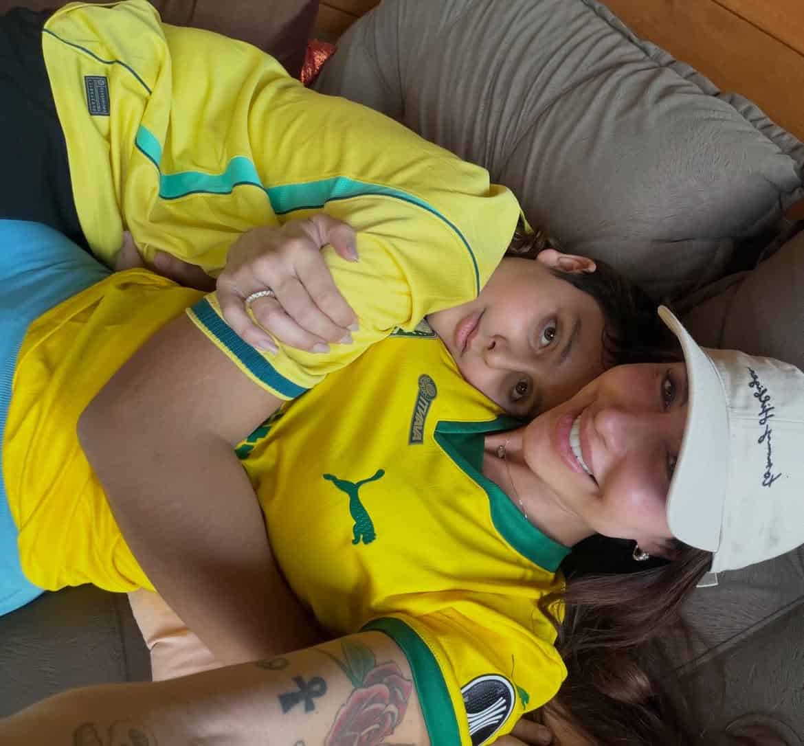“Meu filho sofreu bullying num colégio tradicional aqui de Atibaia, cristão, bilíngue, internacional. Foi só problema. Dois anos tentando resolver, e a escola não resolveu nada. Se eu me mexesse juridicamente, muita gente lá iria ‘rodar’, tanto a escola quanto os alunos, os coleguinhas que faziam bullying com meu filho e comigo”, disse a ex-BBB. (Foto: Instagram)