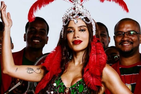 ‘Rainha das Rainhas’: Anitta escolhe Viviane Araújo para sua coroação na Grande Rio