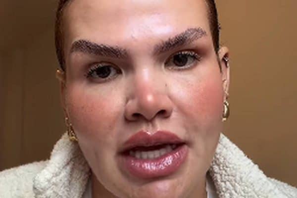 Thais Carla desabafa após descobrir pela internet ataques racistas contra as filhas