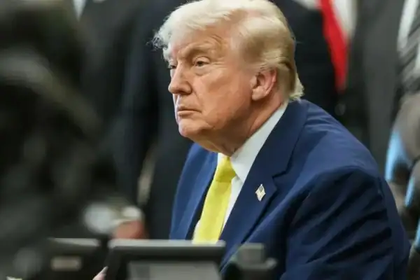 EUA: juíza federal barra tentativa de Trump de restringir cidadania por nascimento