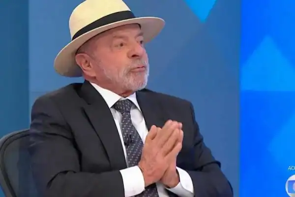 Nas eleições, votem sem hesitar em quem defende seus interesses, diz Lula