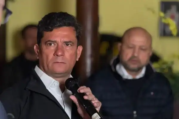Moro propõe expansão e integração de câmeras para reforçar segurança em todo o Paraná