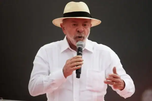 Lula afirma que Trump foi avisado para não interferir nas eleições do Brasil