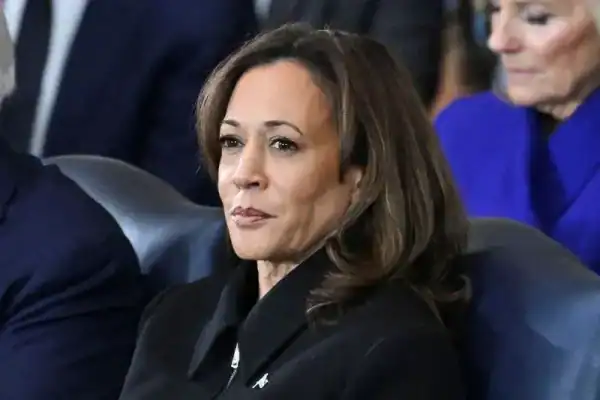 Invasor adentra propriedade de Kamala Harris, ex-vice-presidente dos EUA, em Malibu