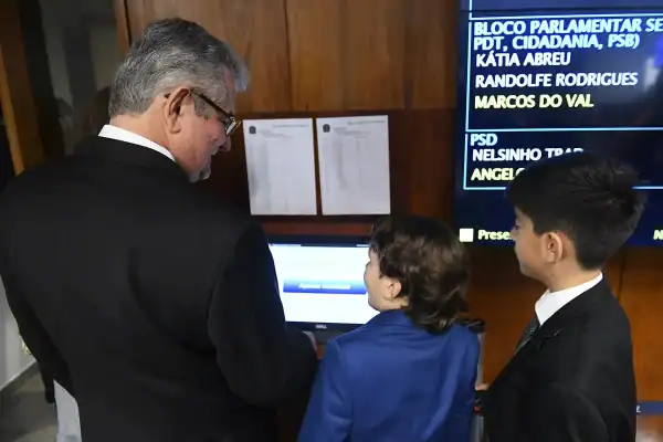 Durigan admite frustração na arrecadação do imposto sobre dividendos, mas diz que é exceção em 2026