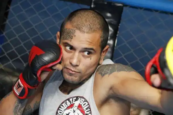 Ricardo ‘Treta’, lutador de MMA, morre aos 36 anos
