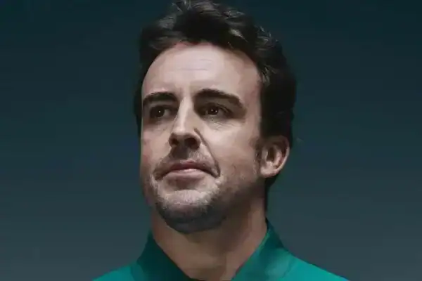 Fernando Alonso critica novas regras da Fórmula 1: ‘Falta diversão ao pilotar esses carros’