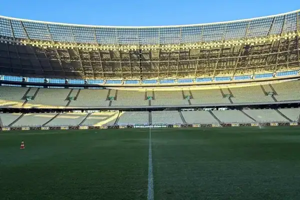 Fortaleza e Athletic-MG empatam em jogo polêmico pela 30ª rodada da Série B