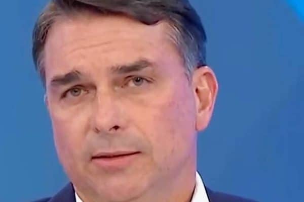 Flávio Bolsonaro quer “reformar a reforma” e prepara mudanças na área econômica
